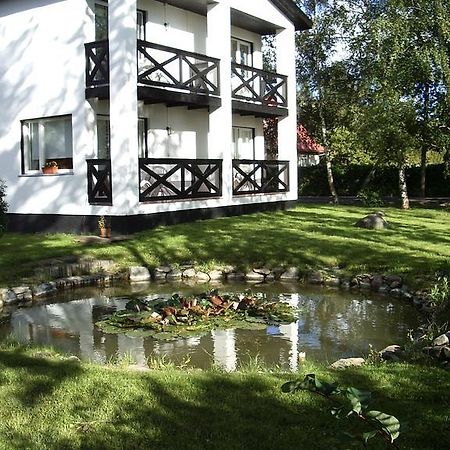 Tuule Villa Курессааре Экстерьер фото
