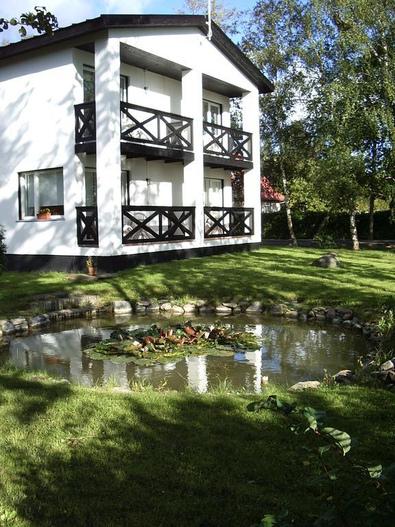 Tuule Villa Курессааре Экстерьер фото